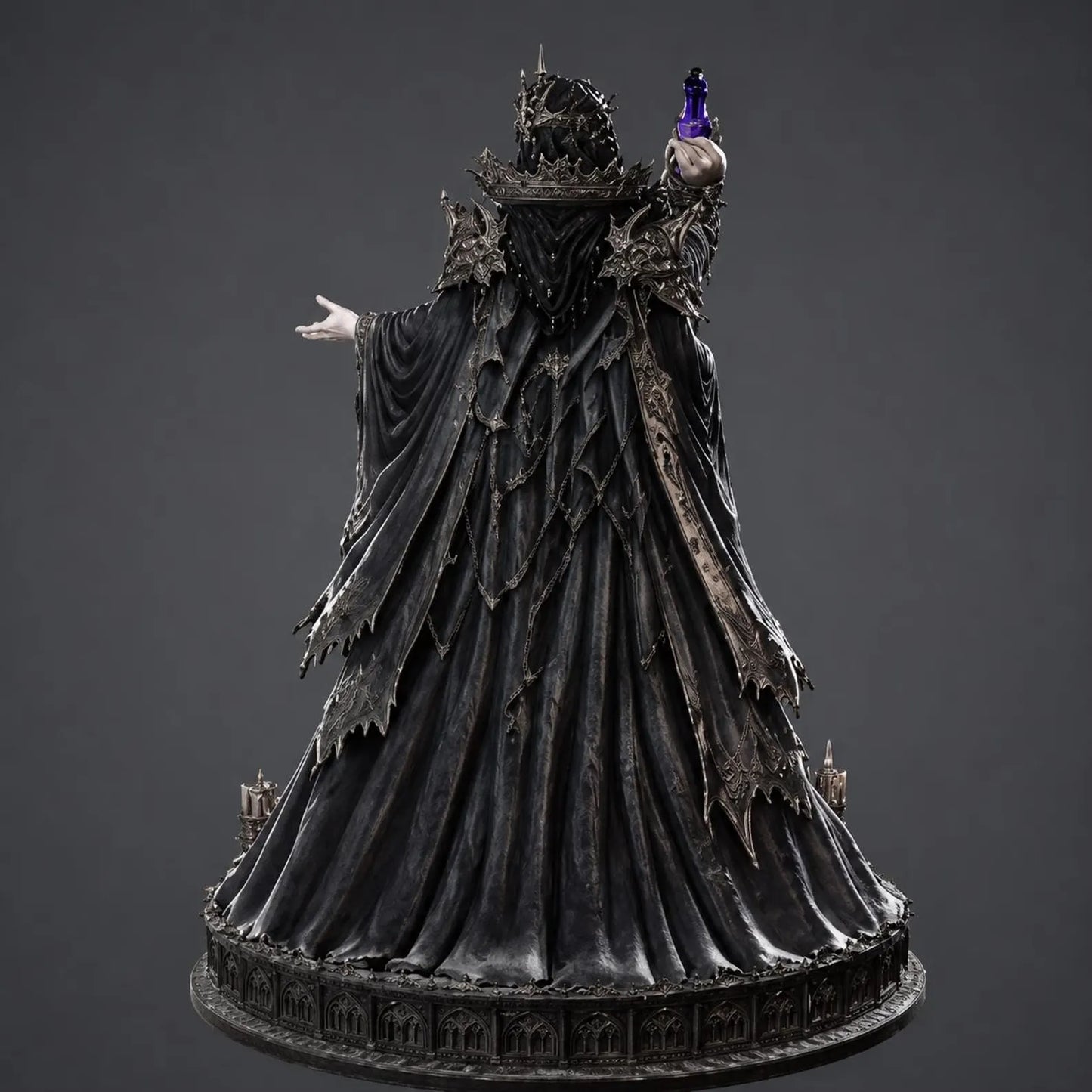 Gothic Dark Queen Necromancer - Vista posteriore con mantello strappato e piedistallo circolare gotico