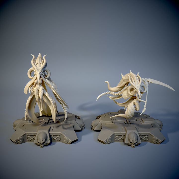 Amet-DawnBreaker — confronto con altra figura della linea Mad's Minis su base mecha