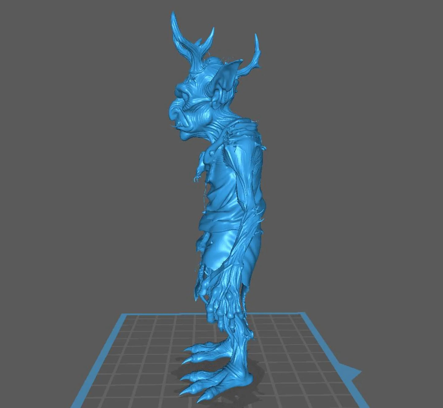 Gornek — vista tre quarti, dettaglio corna e artigli — Hero Craft 3D