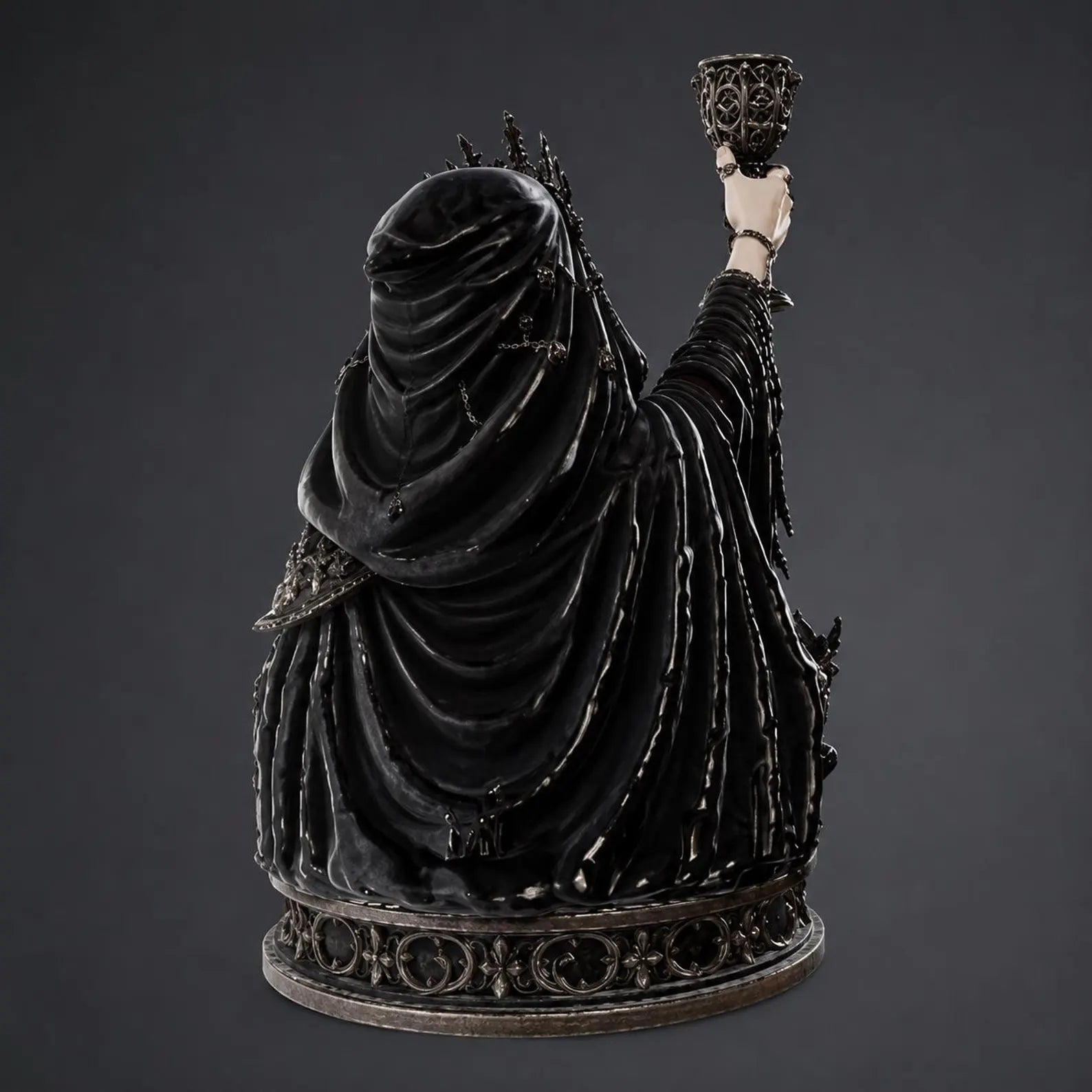 Dark Queen Candle Holder - Dettaglio viso regina gotica con corona di spine e lacrime nere