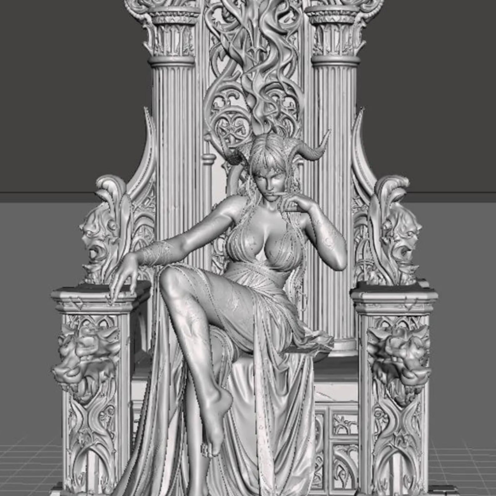 Azure Throne Queen — vista frontale completa con trono
